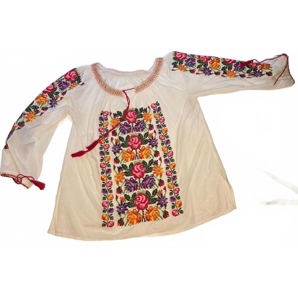 Mexican Style Embroidered White Loose A-Line Cotton Blouse  3/4 Sleeve Small/Med